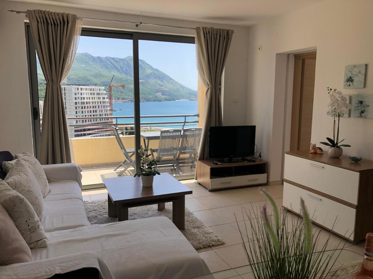 Sea View Two Bedroom Family Apartment With Pool - Sunset Ivanovici Бечичи Экстерьер фото